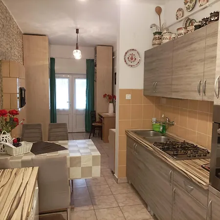 Apartment Krisztinusz Vendeghaz